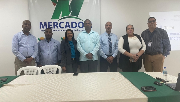 Promipyme capacita a MYPIMES en Merca Santo Domingo